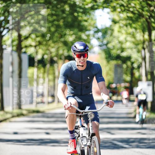 09.08.2026 - GEWOBA Citytriathlon Bremen Michael Burmester http://msf.ph/oto/9942603 09.08.2026 14:32:46 Radfahren 2, 44, 76, 396 meine-sportfotos.de