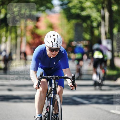09.08.2026 - GEWOBA Citytriathlon Bremen Michael Burmester http://msf.ph/oto/9942607 09.08.2026 14:32:55 Radfahren 9, 38, 148, 257, 302, 349 meine-sportfotos.de