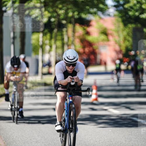 09.08.2026 - GEWOBA Citytriathlon Bremen Michael Burmester http://msf.ph/oto/9942613 09.08.2026 14:32:59 Radfahren 9, 19, 38, 148, 257, 302, 349 meine-sportfotos.de