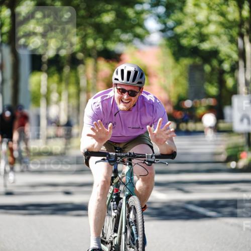 09.08.2026 - GEWOBA Citytriathlon Bremen Michael Burmester http://msf.ph/oto/9942642 09.08.2026 14:33:24 Radfahren 17, 86, 158, 179, 180, 232, 265, 308, 395 meine-sportfotos.de