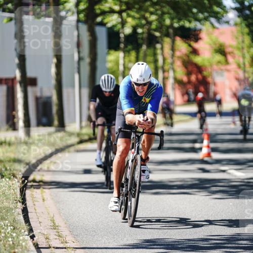 09.08.2026 - GEWOBA Citytriathlon Bremen Michael Burmester http://msf.ph/oto/9942665 09.08.2026 14:33:36 Radfahren 17, 38, 74, 82, 146, 179, 218, 232, 263, 308, 371, 470 meine-sportfotos.de