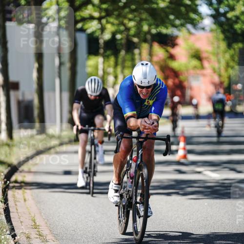 09.08.2026 - GEWOBA Citytriathlon Bremen Michael Burmester http://msf.ph/oto/9942667 09.08.2026 14:33:37 Radfahren 17, 38, 74, 82, 146, 218, 232, 263, 308, 371, 470 meine-sportfotos.de