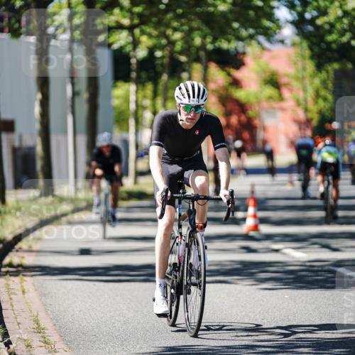 09.08.2026 - GEWOBA Citytriathlon Bremen Michael Burmester http://msf.ph/oto/9942668 09.08.2026 14:33:37 Radfahren 17, 38, 74, 82, 146, 218, 232, 263, 308, 371, 470 meine-sportfotos.de