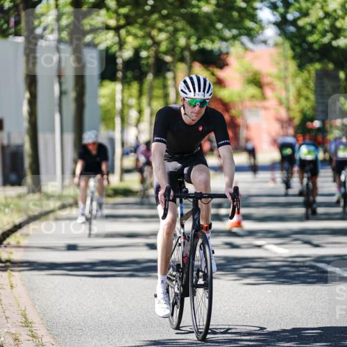 09.08.2026 - GEWOBA Citytriathlon Bremen Michael Burmester http://msf.ph/oto/9942669 09.08.2026 14:33:37 Radfahren 17, 38, 74, 82, 146, 218, 232, 263, 308, 371, 470 meine-sportfotos.de