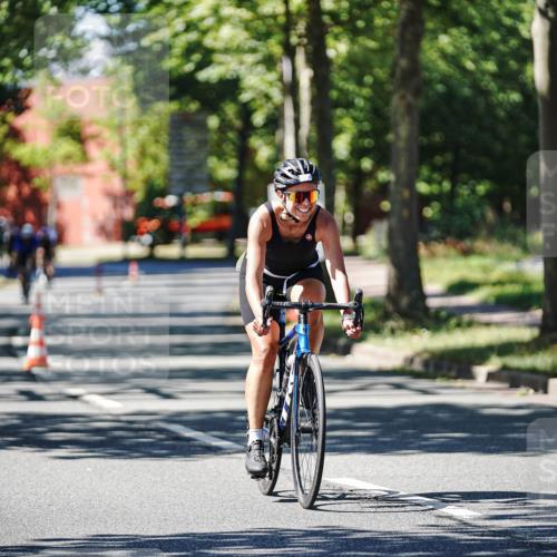 09.08.2026 - GEWOBA Citytriathlon Bremen Michael Burmester http://msf.ph/oto/9942693 09.08.2026 14:33:50 Radfahren 5, 38, 43, 66, 82, 146, 218, 278, 285, 345, 371, 470 meine-sportfotos.de