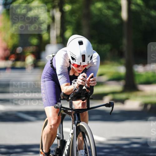 09.08.2026 - GEWOBA Citytriathlon Bremen Michael Burmester http://msf.ph/oto/9942712 09.08.2026 14:34:08 Radfahren 43, 90, 115, 278, 285, 429 meine-sportfotos.de