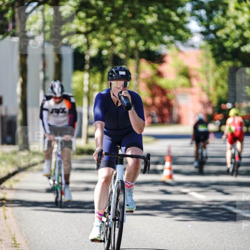 09.08.2026 - GEWOBA Citytriathlon Bremen Michael Burmester http://msf.ph/oto/9942717 09.08.2026 14:34:18 Radfahren 12, 69, 90, 95, 211, 429, 455 meine-sportfotos.de