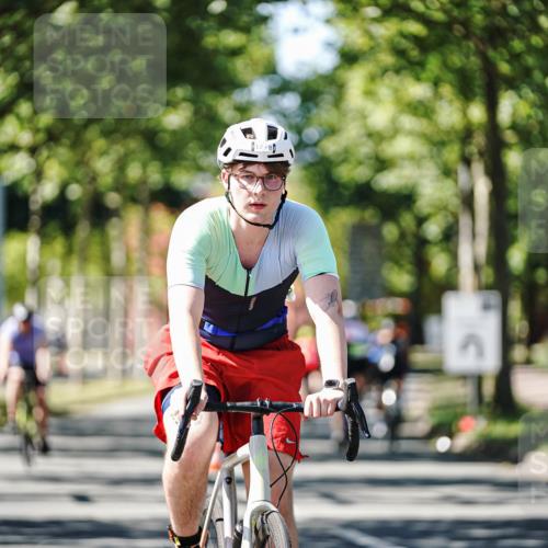 09.08.2026 - GEWOBA Citytriathlon Bremen Michael Burmester http://msf.ph/oto/9942724 09.08.2026 14:34:20 Radfahren 12, 69, 90, 95, 211, 429, 455 meine-sportfotos.de