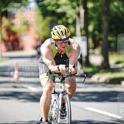 09.08.2026 - GEWOBA Citytriathlon Bremen Michael Burmester http://msf.ph/oto/9942740 09.08.2026 14:34:45 Radfahren 182, 217, 378, 457 meine-sportfotos.de