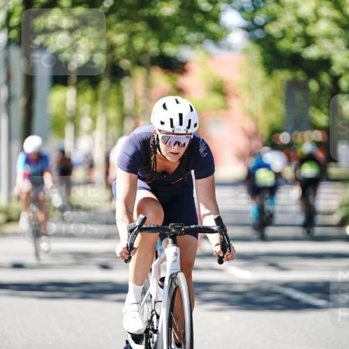 09.08.2026 - GEWOBA Citytriathlon Bremen Michael Burmester http://msf.ph/oto/9942747 09.08.2026 14:35:00 Radfahren 20, 220, 236, 284, 351, 362, 378 meine-sportfotos.de