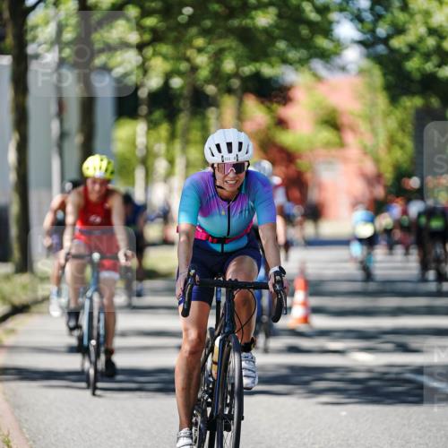 09.08.2026 - GEWOBA Citytriathlon Bremen Michael Burmester http://msf.ph/oto/9942751 09.08.2026 14:35:02 Radfahren 20, 220, 236, 284, 351, 362, 378, 404 meine-sportfotos.de