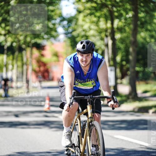 09.08.2026 - GEWOBA Citytriathlon Bremen Michael Burmester http://msf.ph/oto/9942758 09.08.2026 14:35:06 Radfahren 20, 37, 192, 220, 236, 260, 284, 351, 362, 404 meine-sportfotos.de