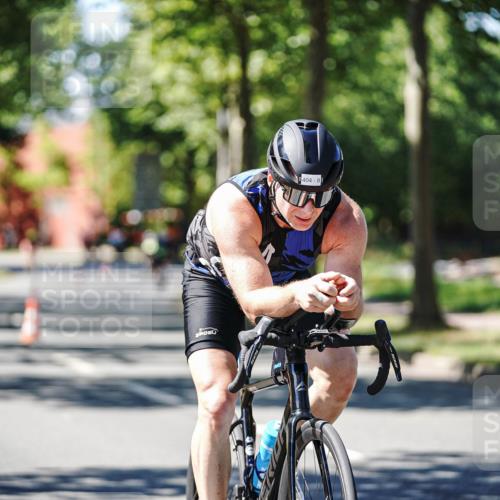 09.08.2026 - GEWOBA Citytriathlon Bremen Michael Burmester http://msf.ph/oto/9942762 09.08.2026 14:35:08 Radfahren 20, 37, 192, 220, 236, 260, 284, 351, 362, 404 meine-sportfotos.de