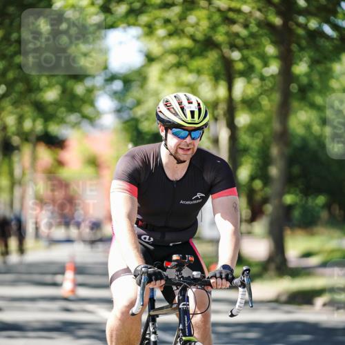 09.08.2026 - GEWOBA Citytriathlon Bremen Michael Burmester http://msf.ph/oto/9942776 09.08.2026 14:35:19 Radfahren 28, 37, 57, 64, 80, 121, 130, 192, 260, 339, 364, 404 meine-sportfotos.de