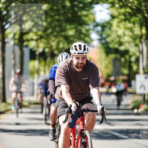 09.08.2026 - GEWOBA Citytriathlon Bremen Michael Burmester http://msf.ph/oto/9942784 09.08.2026 14:35:26 Radfahren 28, 57, 64, 80, 121, 130, 286, 339, 364, 370, 403, 466 meine-sportfotos.de