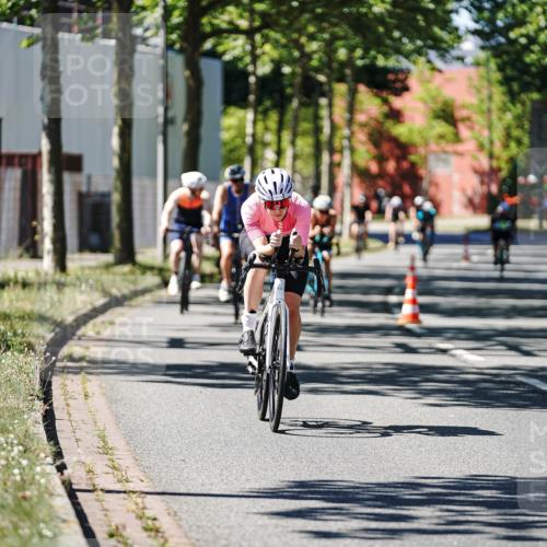 09.08.2026 - GEWOBA Citytriathlon Bremen Michael Burmester http://msf.ph/oto/9942798 09.08.2026 14:35:36 Radfahren 14, 47, 57, 121, 147, 205, 271, 286, 325, 363, 364, 370, 403, 453, 462, 466, 527 meine-sportfotos.de