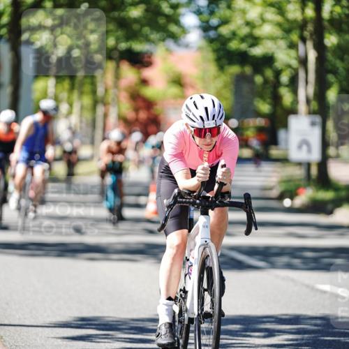 09.08.2026 - GEWOBA Citytriathlon Bremen Michael Burmester http://msf.ph/oto/9942801 09.08.2026 14:35:37 Radfahren 14, 47, 57, 121, 147, 205, 271, 286, 325, 363, 364, 370, 403, 453, 462, 466, 527 meine-sportfotos.de