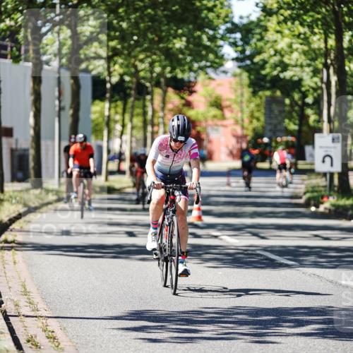 09.08.2026 - GEWOBA Citytriathlon Bremen Michael Burmester http://msf.ph/oto/9942833 09.08.2026 14:36:00 Radfahren 6, 39, 152, 163, 235, 269, 329, 343, 373 meine-sportfotos.de