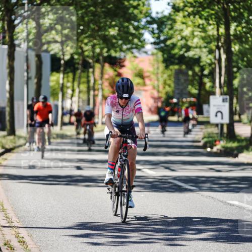 09.08.2026 - GEWOBA Citytriathlon Bremen Michael Burmester http://msf.ph/oto/9942835 09.08.2026 14:36:01 Radfahren 6, 39, 152, 163, 235, 269, 329, 343, 373 meine-sportfotos.de