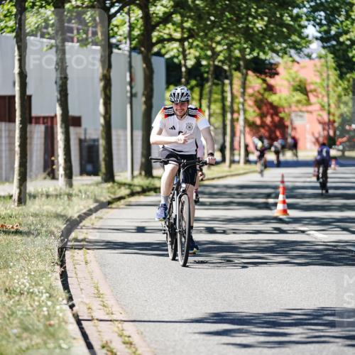09.08.2026 - GEWOBA Citytriathlon Bremen Michael Burmester http://msf.ph/oto/9942850 09.08.2026 14:36:12 Radfahren 6, 53, 152, 163, 235, 240, 269, 274, 309, 329, 356 meine-sportfotos.de