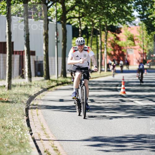 09.08.2026 - GEWOBA Citytriathlon Bremen Michael Burmester http://msf.ph/oto/9942851 09.08.2026 14:36:12 Radfahren 6, 53, 152, 163, 235, 240, 269, 274, 309, 329, 356 meine-sportfotos.de