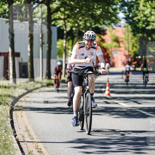 09.08.2026 - GEWOBA Citytriathlon Bremen Michael Burmester http://msf.ph/oto/9942852 09.08.2026 14:36:12 Radfahren 6, 53, 152, 163, 235, 240, 269, 274, 309, 329, 356 meine-sportfotos.de