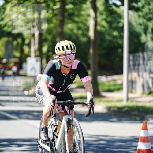 09.08.2026 - GEWOBA Citytriathlon Bremen Michael Burmester http://msf.ph/oto/9942867 09.08.2026 14:36:20 Radfahren 53, 207, 235, 240, 274, 291, 307, 309, 321, 356 meine-sportfotos.de