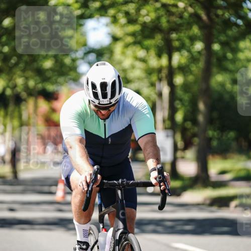 09.08.2026 - GEWOBA Citytriathlon Bremen Michael Burmester http://msf.ph/oto/9942908 09.08.2026 14:36:55 Radfahren 65, 229, 312, 337, 377, 523 meine-sportfotos.de