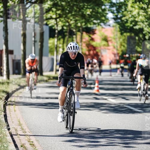 09.08.2026 - GEWOBA Citytriathlon Bremen Michael Burmester http://msf.ph/oto/9942922 09.08.2026 14:37:15 Radfahren 10, 58, 87, 172, 300, 316, 369, 385, 448 meine-sportfotos.de