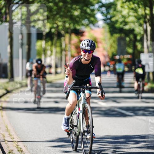 09.08.2026 - GEWOBA Citytriathlon Bremen Michael Burmester http://msf.ph/oto/9942946 09.08.2026 14:37:36 Radfahren 203, 288, 290, 305, 458, 487 meine-sportfotos.de