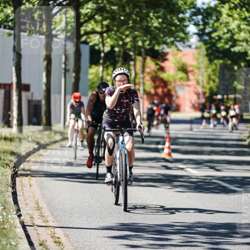 09.08.2026 - GEWOBA Citytriathlon Bremen Michael Burmester http://msf.ph/oto/9942977 09.08.2026 14:37:57 Radfahren 42, 193, 202, 242, 280, 292, 306, 335, 341, 344, 390, 398, 400, 410, 434, 450, 454, 485, 521, 522 meine-sportfotos.de