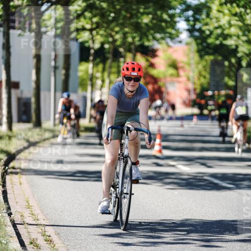 09.08.2026 - GEWOBA Citytriathlon Bremen Michael Burmester http://msf.ph/oto/9942983 09.08.2026 14:37:59 Radfahren 193, 202, 221, 280, 292, 293, 306, 335, 341, 344, 398, 400, 410, 434, 450, 454, 485, 521, 522 meine-sportfotos.de