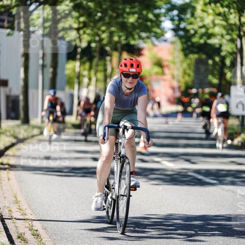 09.08.2026 - GEWOBA Citytriathlon Bremen Michael Burmester http://msf.ph/oto/9942984 09.08.2026 14:37:59 Radfahren 193, 202, 221, 280, 292, 293, 306, 335, 341, 344, 398, 400, 410, 434, 450, 454, 485, 521, 522 meine-sportfotos.de