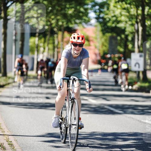 09.08.2026 - GEWOBA Citytriathlon Bremen Michael Burmester http://msf.ph/oto/9942985 09.08.2026 14:37:59 Radfahren 193, 202, 221, 280, 292, 293, 306, 335, 341, 344, 398, 400, 410, 434, 450, 454, 485, 521, 522 meine-sportfotos.de