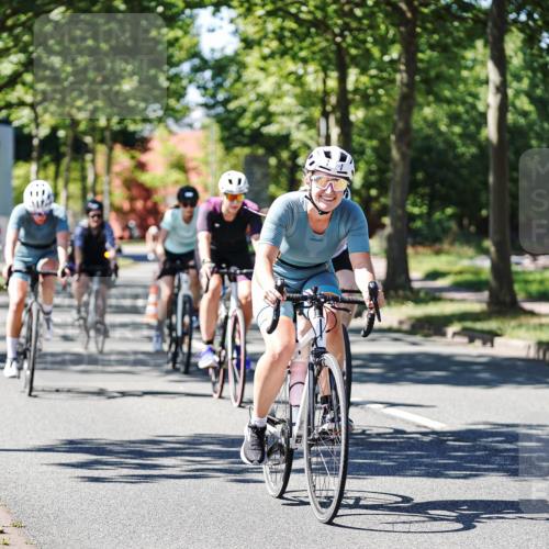 09.08.2026 - GEWOBA Citytriathlon Bremen Michael Burmester http://msf.ph/oto/9942999 09.08.2026 14:38:09 Radfahren 193, 202, 221, 266, 277, 280, 293, 297, 306, 314, 319, 324, 330, 335, 344, 398, 410, 434, 454, 485, 521, 522 meine-sportfotos.de