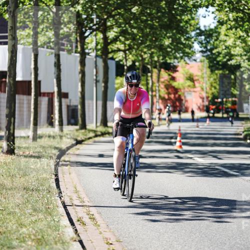 09.08.2026 - GEWOBA Citytriathlon Bremen Michael Burmester http://msf.ph/oto/9943003 09.08.2026 14:38:12 Radfahren 190, 193, 221, 266, 277, 280, 293, 297, 306, 314, 319, 324, 330, 335, 344, 402, 434, 454, 485, 521, 522 meine-sportfotos.de