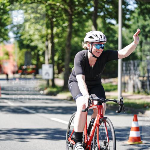 09.08.2026 - GEWOBA Citytriathlon Bremen Michael Burmester http://msf.ph/oto/9943010 09.08.2026 14:38:14 Radfahren 190, 221, 266, 277, 280, 289, 293, 297, 306, 314, 319, 324, 330, 335, 344, 402, 454, 521, 522 meine-sportfotos.de