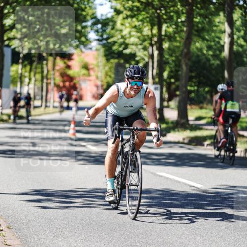 09.08.2026 - GEWOBA Citytriathlon Bremen Michael Burmester http://msf.ph/oto/9943017 09.08.2026 14:38:18 Radfahren 173, 190, 221, 266, 277, 289, 293, 297, 314, 319, 324, 330, 402, 431 meine-sportfotos.de
