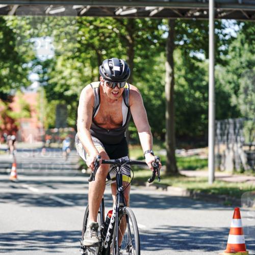 09.08.2026 - GEWOBA Citytriathlon Bremen Michael Burmester http://msf.ph/oto/9943042 09.08.2026 14:38:30 Radfahren 173, 190, 216, 222, 227, 249, 276, 289, 320, 352, 402, 417, 431 meine-sportfotos.de