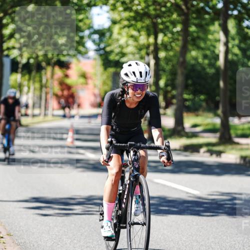09.08.2026 - GEWOBA Citytriathlon Bremen Michael Burmester http://msf.ph/oto/9943052 09.08.2026 14:38:36 Radfahren 216, 222, 227, 249, 253, 273, 276, 320, 352, 417, 431 meine-sportfotos.de