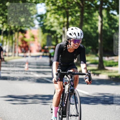 09.08.2026 - GEWOBA Citytriathlon Bremen Michael Burmester http://msf.ph/oto/9943053 09.08.2026 14:38:36 Radfahren 216, 222, 227, 249, 253, 273, 276, 320, 352, 417, 431 meine-sportfotos.de