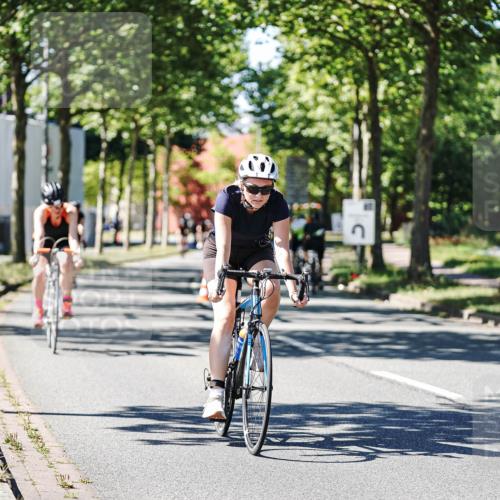 09.08.2026 - GEWOBA Citytriathlon Bremen Michael Burmester http://msf.ph/oto/9943054 09.08.2026 14:38:38 Radfahren 216, 222, 227, 249, 253, 273, 276, 320, 352, 417 meine-sportfotos.de