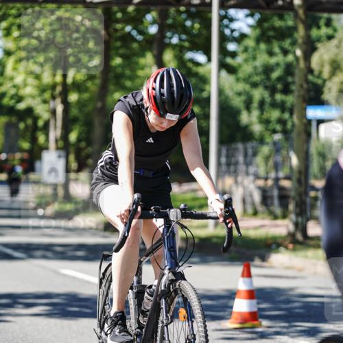 09.08.2026 - GEWOBA Citytriathlon Bremen Michael Burmester http://msf.ph/oto/9943062 09.08.2026 14:38:41 Radfahren 210, 216, 222, 227, 249, 253, 273, 276, 320, 417 meine-sportfotos.de