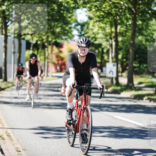 09.08.2026 - GEWOBA Citytriathlon Bremen Michael Burmester http://msf.ph/oto/9943066 09.08.2026 14:38:47 Radfahren 210, 216, 222, 227, 253, 273, 276, 310, 320, 347 meine-sportfotos.de