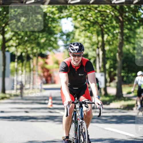 09.08.2026 - GEWOBA Citytriathlon Bremen Michael Burmester http://msf.ph/oto/9943084 09.08.2026 14:39:04 Radfahren 196, 326, 347, 384, 438 meine-sportfotos.de