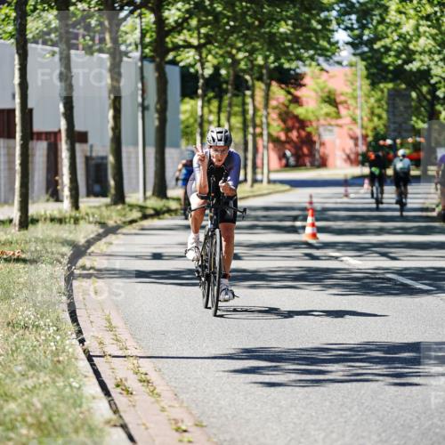 09.08.2026 - GEWOBA Citytriathlon Bremen Michael Burmester http://msf.ph/oto/9943086 09.08.2026 14:39:09 Radfahren 196, 326, 384, 438 meine-sportfotos.de