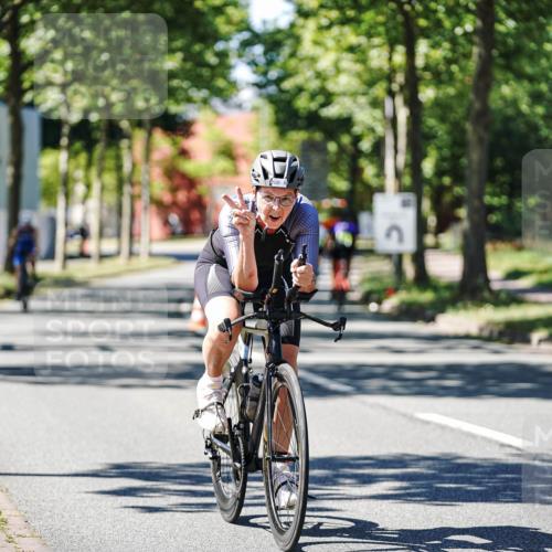 09.08.2026 - GEWOBA Citytriathlon Bremen Michael Burmester http://msf.ph/oto/9943089 09.08.2026 14:39:09 Radfahren 196, 326, 384, 438 meine-sportfotos.de