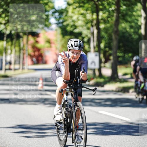 09.08.2026 - GEWOBA Citytriathlon Bremen Michael Burmester http://msf.ph/oto/9943090 09.08.2026 14:39:09 Radfahren 196, 326, 384, 438 meine-sportfotos.de