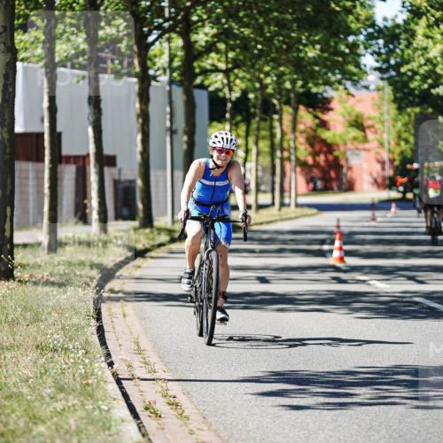 09.08.2026 - GEWOBA Citytriathlon Bremen Michael Burmester http://msf.ph/oto/9943091 09.08.2026 14:39:12 Radfahren 196, 326, 384, 438 meine-sportfotos.de
