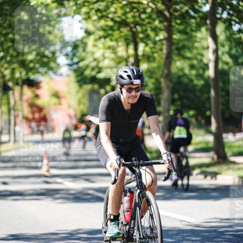 09.08.2026 - GEWOBA Citytriathlon Bremen Michael Burmester http://msf.ph/oto/9943097 09.08.2026 14:39:29 Radfahren 61, 106, 239, 340 meine-sportfotos.de